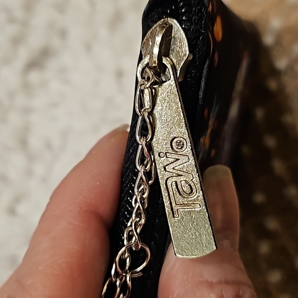 Tawi Skull Wallet - Picture 11 of 14